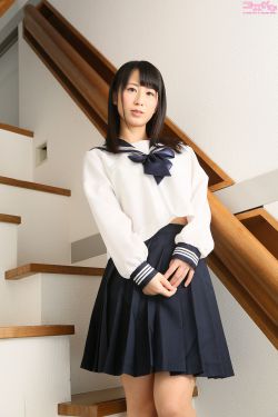 女生去掉所有服装没有小内